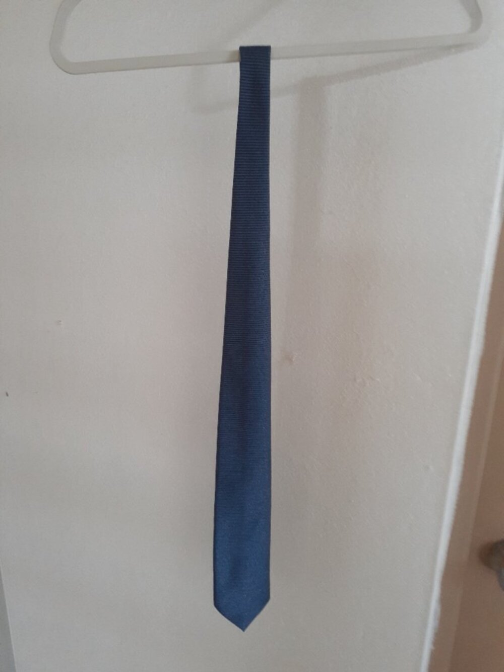 Uomo Italy Men's tie blue line pattern